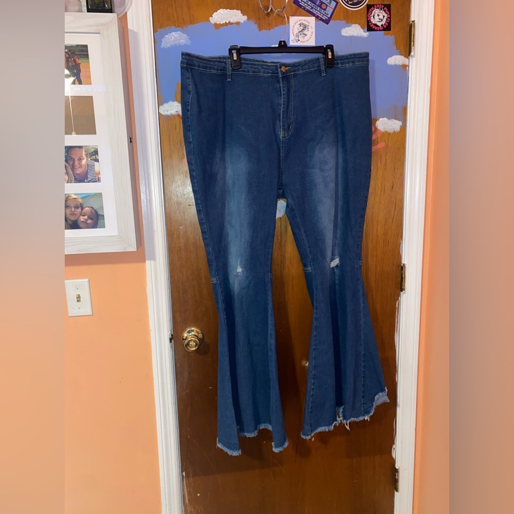 Shein Curve Flared Jeans